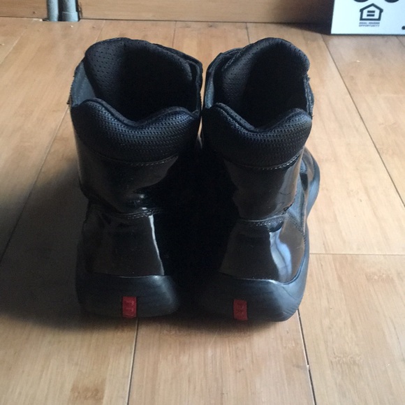 Prada’s - Picture 3 of 5